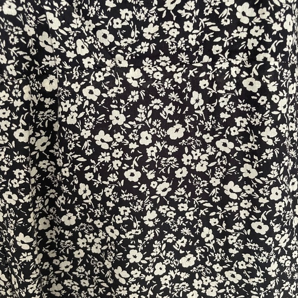 hatch maternity romper - black floral size medium - Picture 4 of 6